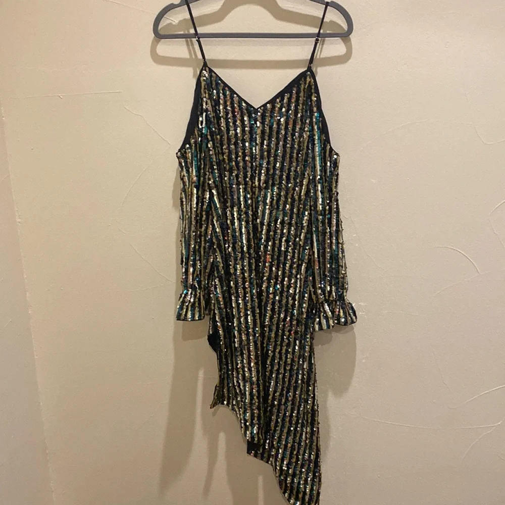 NWOT Tularosa/Revolve size small off the shoulder asymmetrical dress - Picture 4 of 4